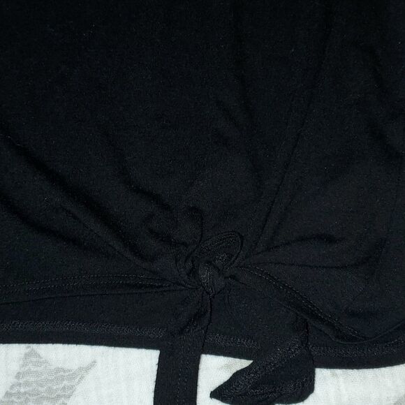 Tie front shirt - Picture 2 of 3